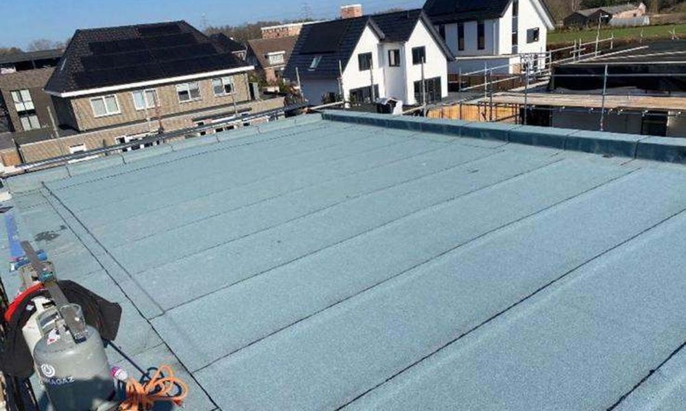 Nieuw dak in Ochten laten aanleggen Geheel nieuw plat dak aangelegd